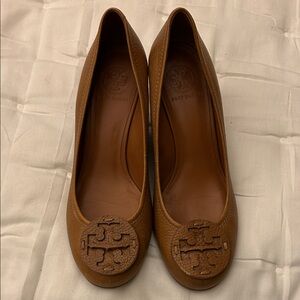 Tory Burch Tan Leather Loafers